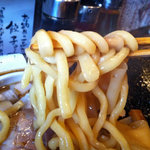 すごい煮干ラーメン凪 新宿ゴールデン街店本館 - 極太の麺！
