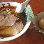 中華そば処 琴平荘 - 中華そばと味玉(2011/05)