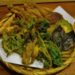 森の賢者 - 島素材(野菜・薬草)の天ぷら盛り合せ(2007年Ver)