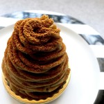 アヴランシュ・ゲネー - モンブラン・ジョンヌ