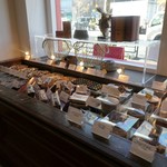 アヴランシュ・ゲネー - ショコラ等