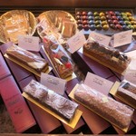 アヴランシュ・ゲネー - ケイク