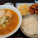 Kaikyouramen - 唐揚げセット(味噌ラーメン+唐揚げ+ごはん)