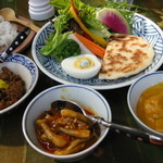 森のレストラン ラッキーガーデン - ランチのカレー