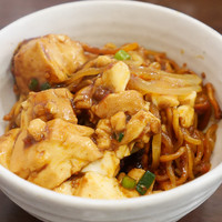 上海料理 四季陸氏厨房 - マーボー焼きそば