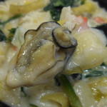 シナグロ ORGANIC SALAD & CAFE - ほっこり牡蠣チャウダー；牡蠣の旨味たっぷり