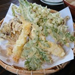そば処 よしぶ - まいたけ天ぷら盛(単品)