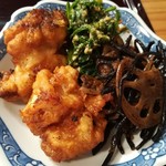 旬菜・旬魚 なかむら - 唐揚げ、ひじき煮物、春菊の胡麻和え