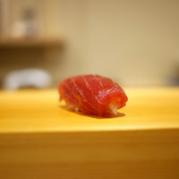 鮨 あらい - 鮪赤身　（大間・延縄）