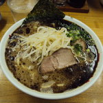 なんつッ亭 - ラーメン￥７００