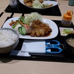 寿楽園 - トンテキ  ご飯大盛り  890円