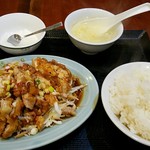 泰陽飯店 - 油淋鶏定食