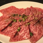 神戸牛焼肉 肉兵衛 - 