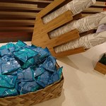 Hawaiian Airlines Premier Club Lounge - 