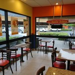 L&L Hawaiian Barbecue - 内観