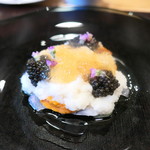 やまぐち - 白甘鯛にウニと聖護院かぶらの蕪蒸し、仕上げに干し貝柱の出汁のゼリーを