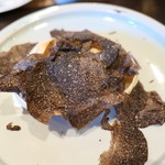 やまぐち - 松葉蟹とりんごのグラタンにカリフラワーとパルメザンのソース、黒トリュフたっぷり