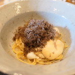やまぐち - フグの白子とあさりの出汁のパスタにトリュフを削って