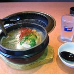 本格焼肉・韓国家庭料理 食辛房 - サムゲタン＝参鶏湯＝1575円