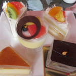 Patisserie Amitie - 