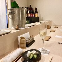 焼鳥 おみ乃 - スパークリングワイン&お通し
