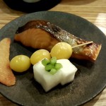 鮨 おくの - 鱒の幽庵焼き・干しかずのこ