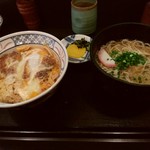 博多そば処　うえ村 - カツ丼・たぬきそばセット750円