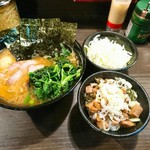 家系ラーメン クックら - ラーメン並  ¥680 半チャーシューまぶし¥100 薬味ネギ¥50