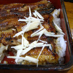 豊松 - 当然にんにくを載せる