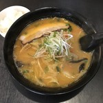 Ichimaku - 特製豚骨味噌、910円です。