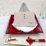 Toukyou Daijinguu Matsuya Saron - 縁起物の赤箸はお持ち帰りできます