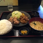 くろだるま - だるま定食+ご飯大盛り