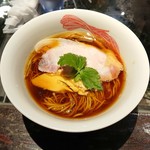 Japanese Ramen Noodle Lab Q - 清湯 醤油ラーメン  @850円(2018.01)