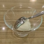 Yakiniku Nakamichi - 食後にはアイスクリームが付きます！