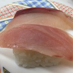 お寿し通り - 佐田岬沖でとれた「天然ハマチ」驚きの150円。