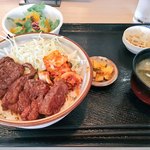 美味しいお肉の店 やまの - 