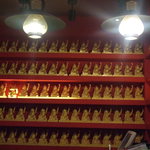 お好み焼 ゆかり - コテ持ってはります。