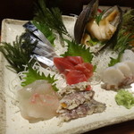 おまかせで刺身の盛り合わせを注文した