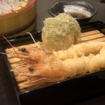 鮮魚の桶盛りと創作天ぷら 天しゃり - 