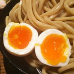 中華蕎麦 とみ田 - トロトロ 半熟卵