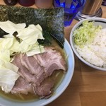 会心のラーメン 捲り家 - 2018年1月 チャーシューメン、ライス（小）