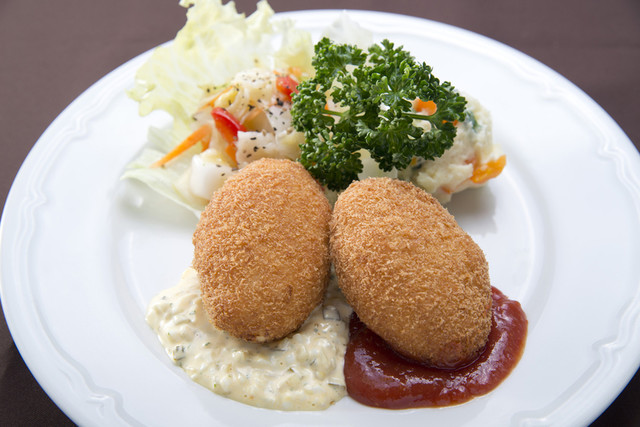 ランチメニュー つばめグリル ホテルメッツ川崎店 川崎 ハンバーグ 食べログ