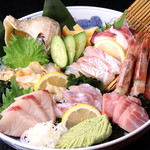 Assorted sashimi