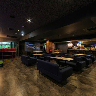 【ダーツ、ゴルフ、カラオケなど】巨大アミューズメント空間♪