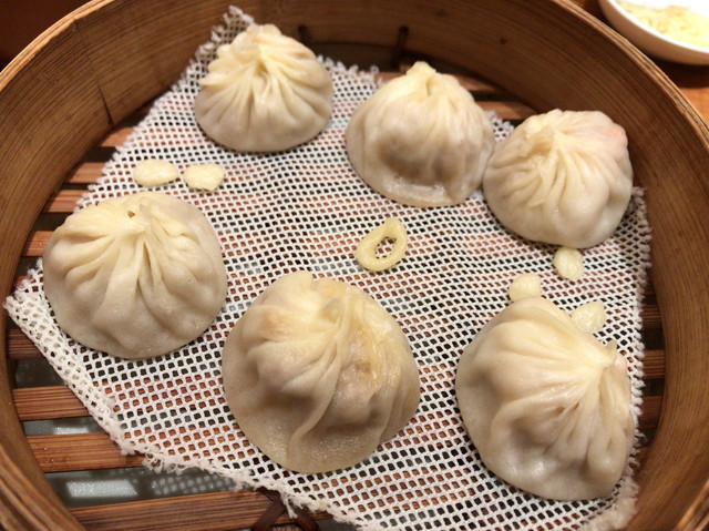 鼎泰豐 立川店 の 小籠包 海老入りチャーハン By 初代タタカエラーメンマン 鼎泰豐 立川タカシマヤ店 ディンタイフォン 立川北 飲茶 点心 食べログ