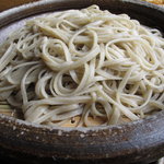 Soba Ikeda - 蕎麦の香りは豊潤なのですが、平打ち麺。更科系であればと残念でした。