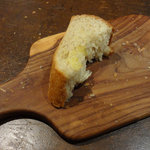 Taverna GUSTAVINO - グスタヴィーノのパン皿