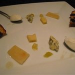 SALONE 2007 - チーズ盛り合わせ