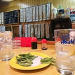 Don - 店内奥のカウンター席よりメニュー