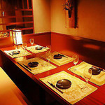 Koshitsu Washoku Hotaru - 掘りごたつ個室も、少人数から大人数までご用意しております。